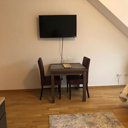 Newtown Apartments BRE Room photo
