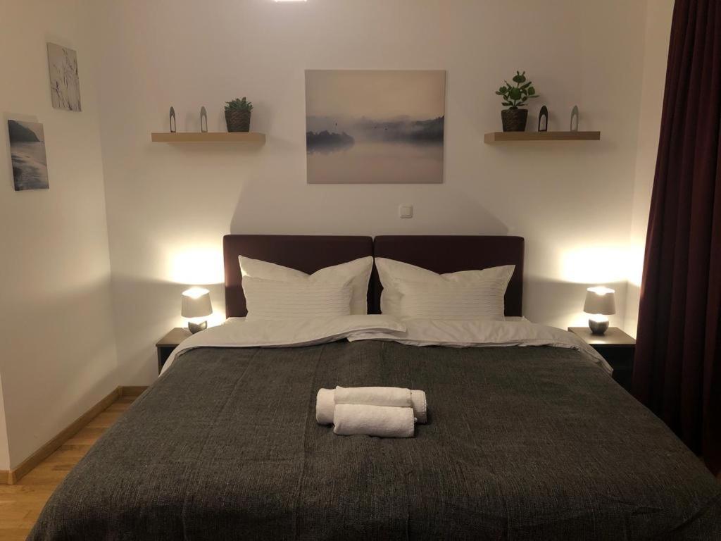 Newtown Apartments BRE Room photo