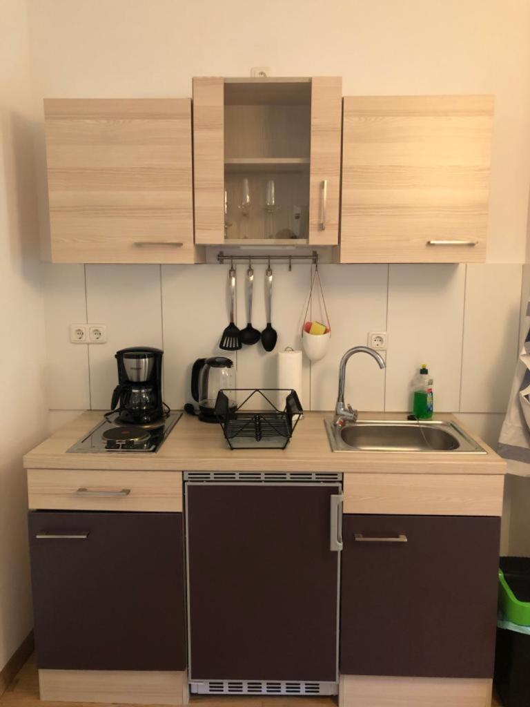Newtown Apartments BRE Room photo