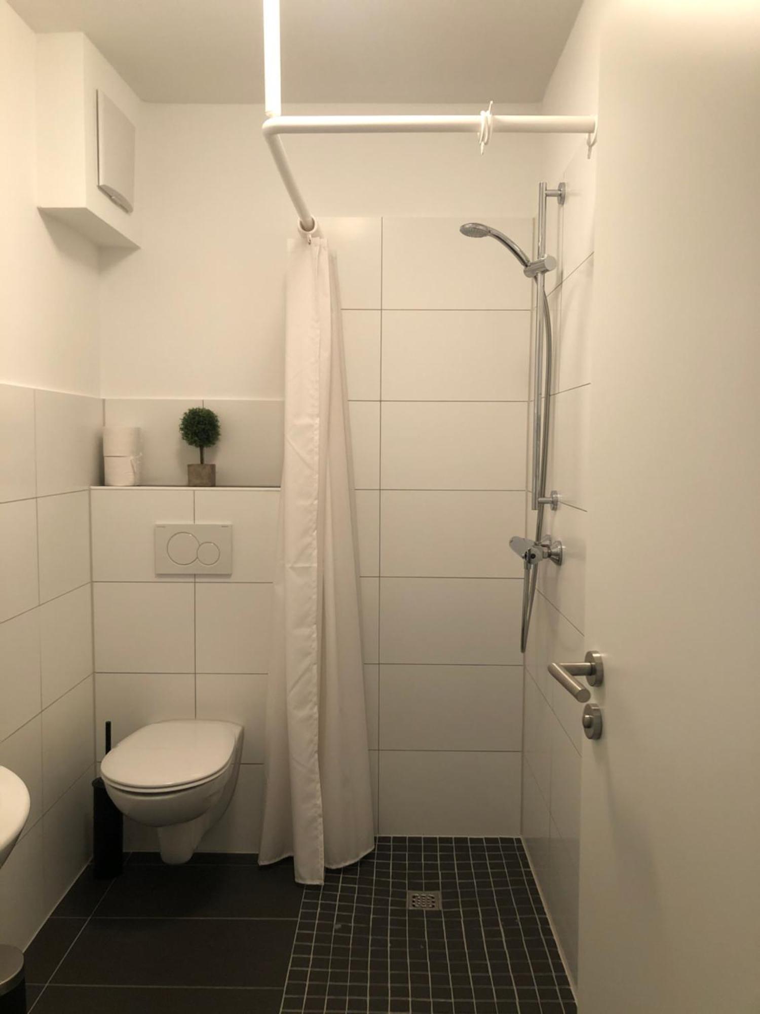Newtown Apartments BRE Room photo